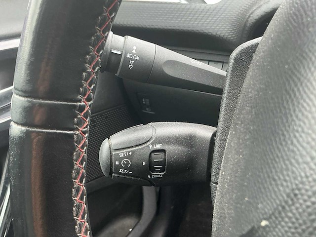 2019 - peugeot - 2008 - 1.5 bluehdi bl all. - personenauto - afbeelding 3 van  14