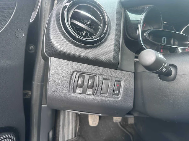 2019 - renault - clio - 0.9 tce life - j-533-xb - afbeelding 3 van  17