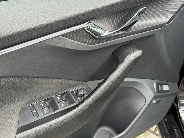 2019 - skoda - scala - nw - car - afbeelding 2 van  31