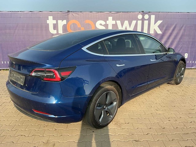 2019 - tesla - model 3 - stnd.rwd plus 60 kwh - personenauto - afbeelding 4 van  8