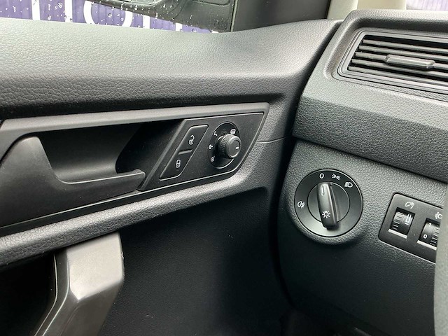 2019 - volkswagen - caddy - 1.4 tgi l2h1 ecofuel - cng/aardgas/benzine - bedrijfswagen - afbeelding 4 van  13