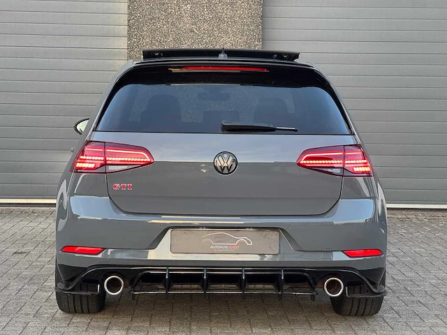 2019 - volkswagen - golf - 2.0 tsi gti tcr - car - afbeelding 4 van  28