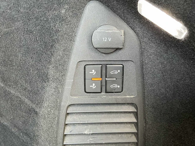 2019 - volkswagen - touareg - 4.0 tdi r-line - car - afbeelding 8 van  28