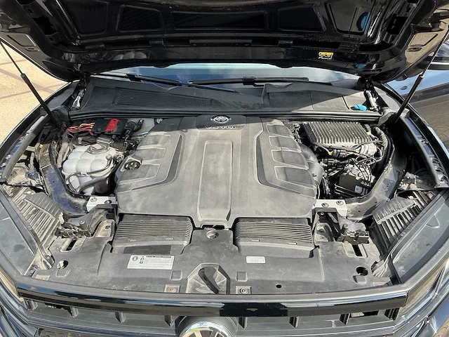 2019 - volkswagen - touareg - 4.0 tdi r-line - car - afbeelding 23 van  28