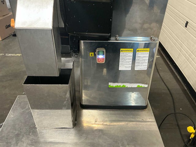 2019 - zumex speed s+plus 08824 sinaasappel pers - afbeelding 6 van  16