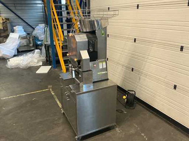 2019 - zumex speed s+plus 08824 sinaasappel pers - afbeelding 9 van  16