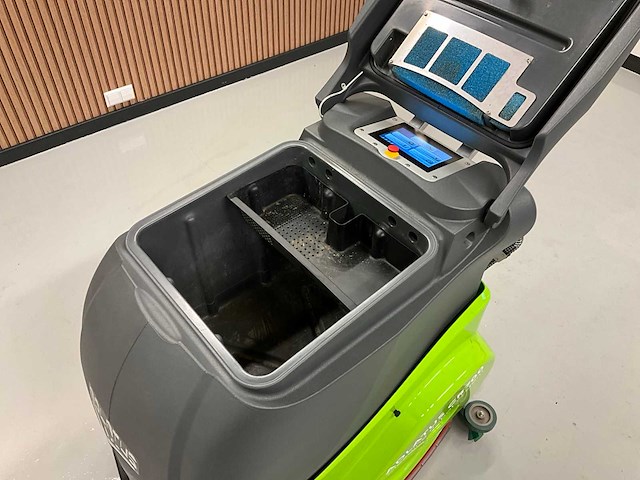 2019 adlatus cr700 schrob/zuigmachine - afbeelding 4 van  13