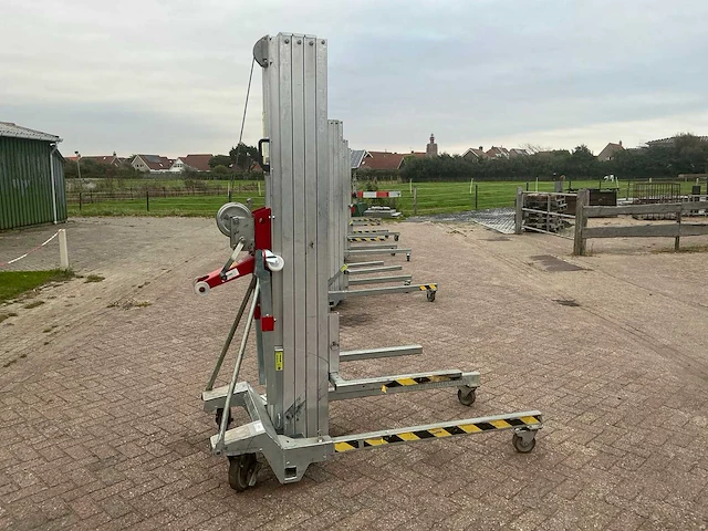 2019 alp l 752 kanaallift - afbeelding 1 van  11