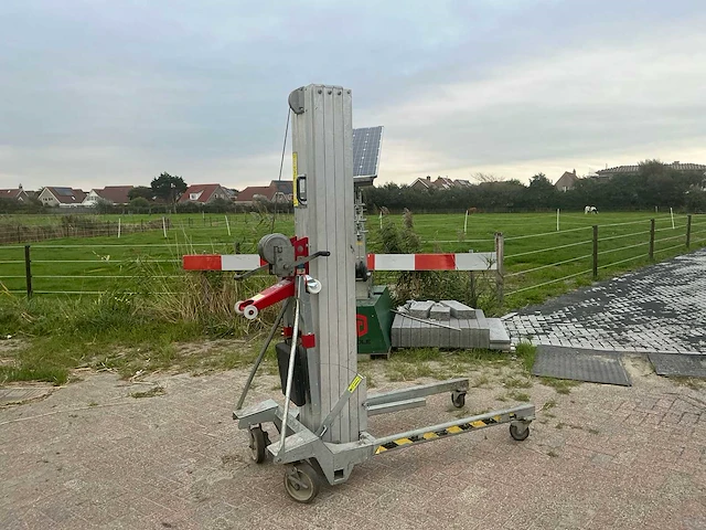 2019 alp l 752 kanaallift - afbeelding 1 van  12