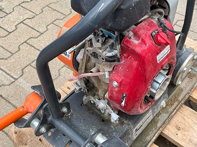 2019 altrad / belle lc3228 compacte trilplaat - afbeelding 6 van  9