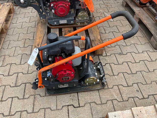 2019 altrad / belle lc3228 compacte trilplaat - afbeelding 5 van  7