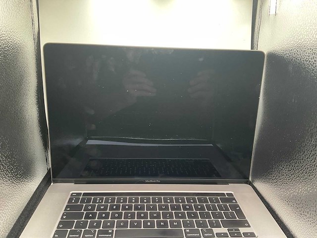 2019 apple macbook pro a2141 16 inch laptop - afbeelding 3 van  9
