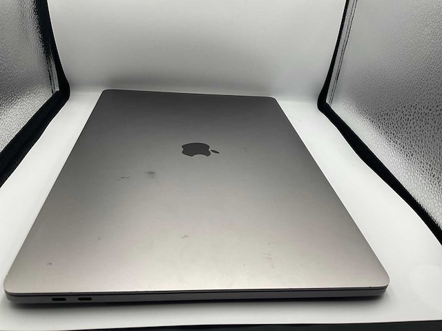 2019 apple macbook pro a2141 16 inch laptop - afbeelding 7 van  9