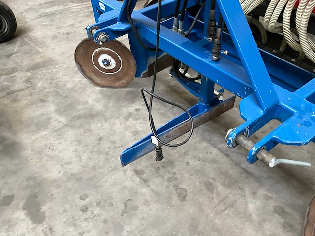 2019 apv ps 500 m2 d bedden vlakker met strooier - afbeelding 2 van  19