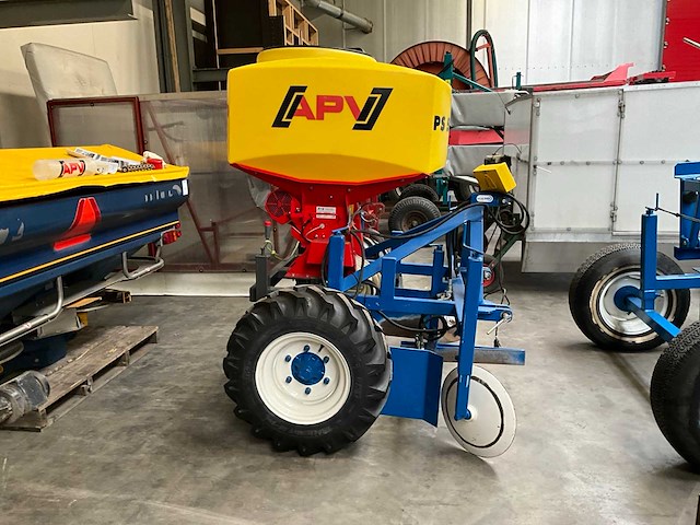 2019 apv ps 500 m2 d bedden vlakker met strooier - afbeelding 13 van  19