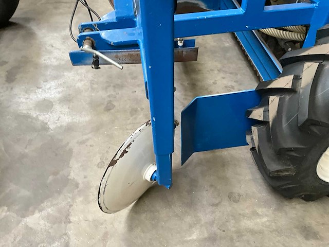 2019 apv ps 500 m2 d bedden vlakker met strooier - afbeelding 16 van  19