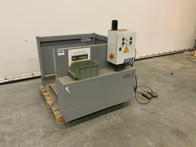 2019 arco 318050235 sorteermachine - afbeelding 1 van  9