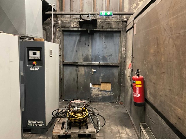 2019 atlascopco ga110vsd+ff, ga45 inhoud compressorruimte - afbeelding 4 van  24