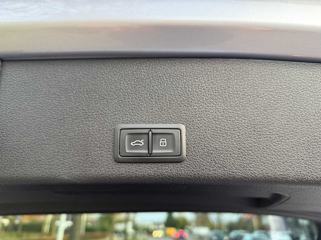 2019 audi - e-tron - 55 q adv pl + - personenauto - afbeelding 11 van  33