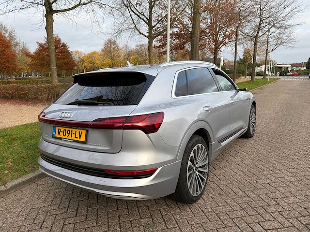 2019 audi - e-tron - 55 q adv pl + - personenauto - afbeelding 31 van  33