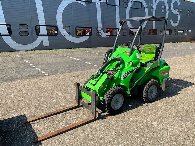 2019 avant 423 mini wiellader met aanbouwdelen - afbeelding 31 van  34