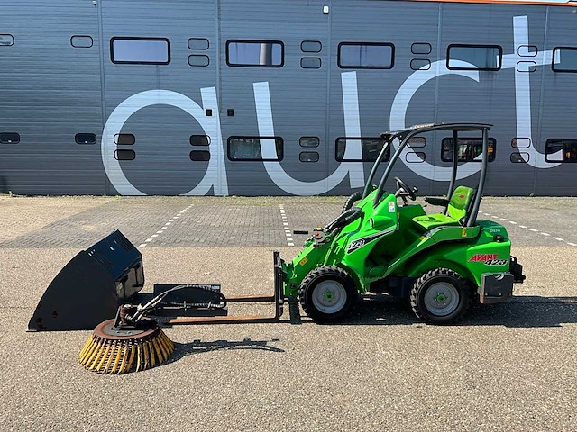 2019 avant 423 mini wiellader met aanbouwdelen - afbeelding 34 van  35