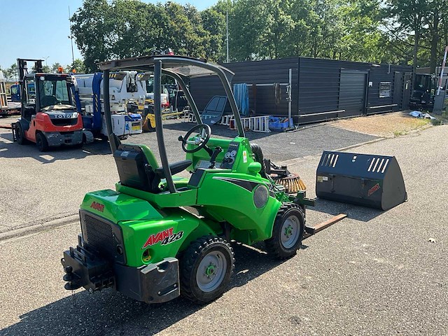 2019 avant 423 mini wiellader met aanbouwdelen - afbeelding 26 van  35