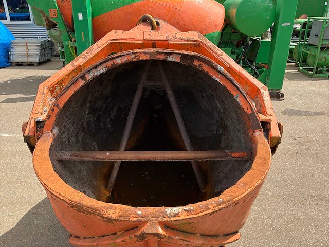 2019 beco kub2000 betonkubel - afbeelding 5 van  8