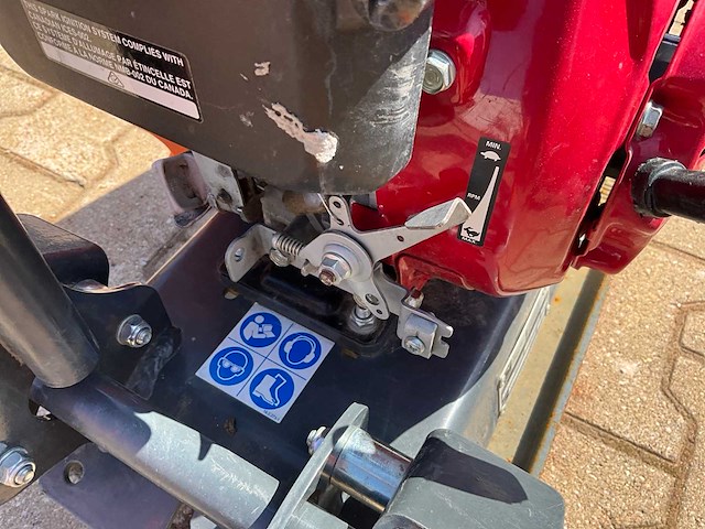 2019 belle / altrad lc3228 compacte trilplaat - afbeelding 6 van  7
