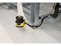 2019 benteler layup glas assembly unit met conveyor en batch conveyor ball roller table for glas loading (c) - afbeelding 2 van  23