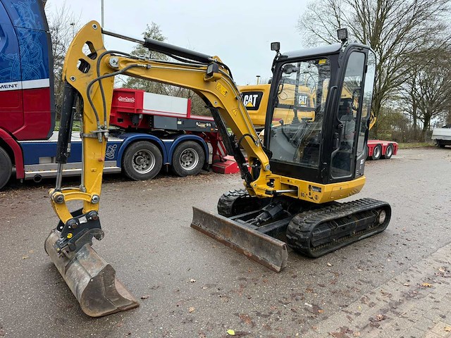 2019 caterpillar 302.7d minigraafmachine - afbeelding 1 van  11