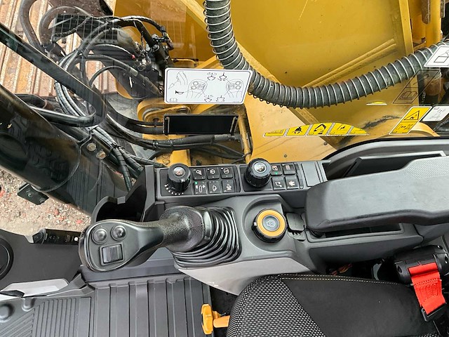 2019 caterpillar 323 next gen rupsgraafmachine - afbeelding 28 van  43