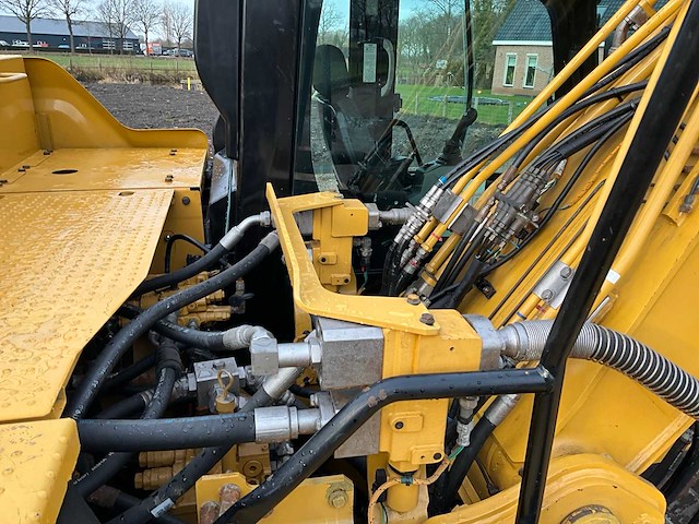 2019 caterpillar 323 next gen rupsgraafmachine - afbeelding 36 van  43