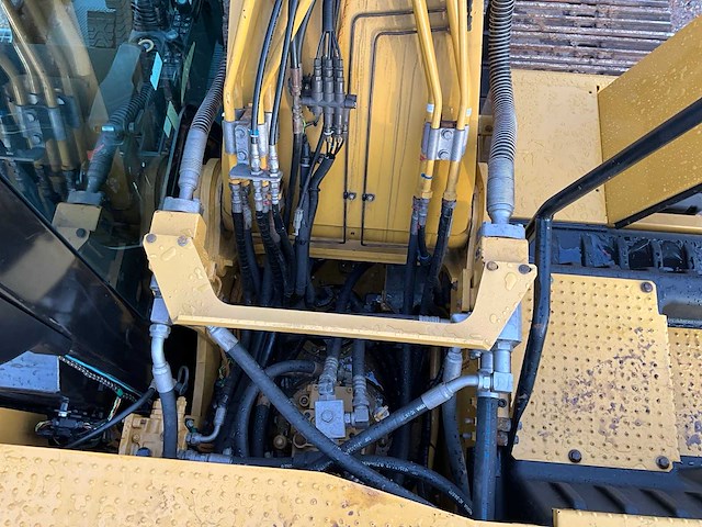 2019 caterpillar 323 next gen rupsgraafmachine - afbeelding 39 van  43