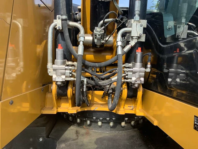 2019 caterpillar m317f banden graafmachine - afbeelding 28 van  44