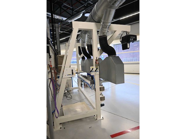 2019 demag / masévon - 4-delige afzuiginstallatie met hijsframe voorzien van 2 x demag dc com 5-500 kg kettingtakels - afbeelding 3 van  16