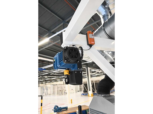 2019 demag / masévon - 4-delige afzuiginstallatie met hijsframe voorzien van 2 x demag dc com 5-500 kg kettingtakels - afbeelding 11 van  16