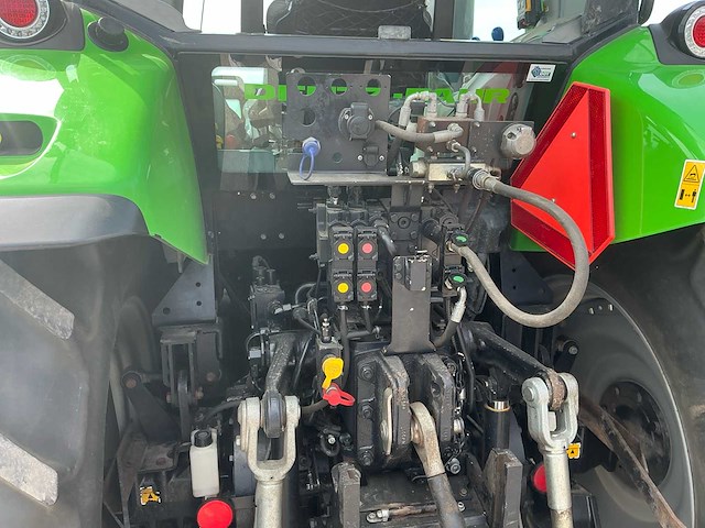 2019 deutz-fahr 6140 vierwielaangedreven landbouwtractor - afbeelding 19 van  58