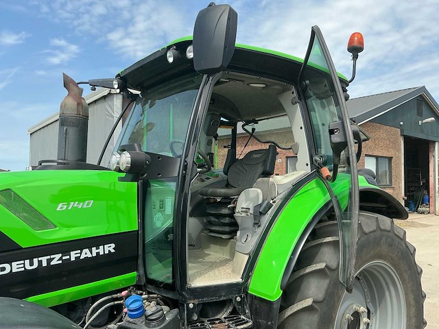 2019 deutz-fahr 6140 vierwielaangedreven landbouwtractor - afbeelding 27 van  58