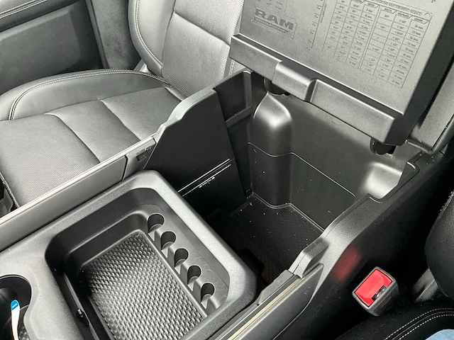 2019 dodge ram 1500 5.7 v8 4x4 cc rebel bedrijfswagen v-34-dfj - afbeelding 26 van  46