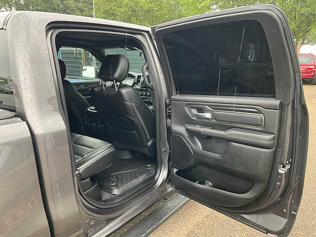 2019 dodge ram 1500 5.7 v8 4x4 cc rebel bedrijfswagen v-34-dfj - afbeelding 32 van  46