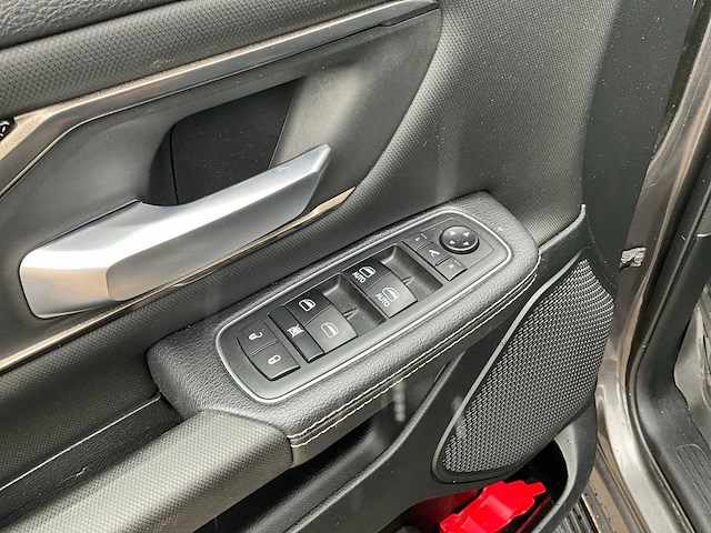 2019 dodge ram 1500 5.7 v8 4x4 cc rebel bedrijfswagen v-34-dfj - afbeelding 10 van  43