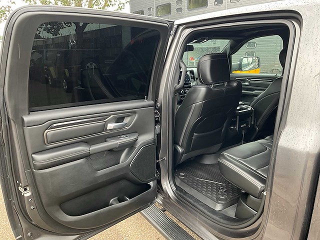 2019 dodge ram 1500 5.7 v8 4x4 cc rebel bedrijfswagen v-34-dfj - afbeelding 18 van  27