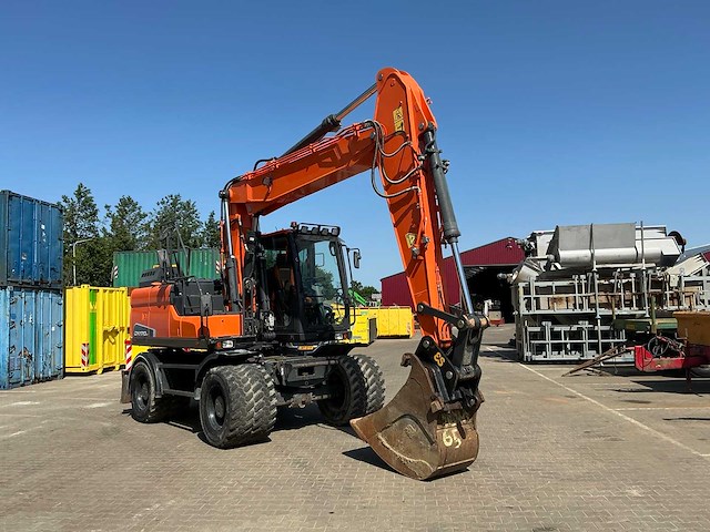 2019 doosan dx170w banden graafmachine - afbeelding 2 van  4