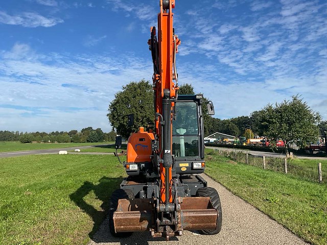 2019 doosan dx57w-5 banden graafmachine - afbeelding 2 van  9
