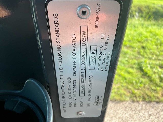 2019 doosan dx57w-5 banden graafmachine - afbeelding 4 van  9