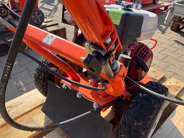 2019 dosko 200-orange-6h boomstronkhakselaar - afbeelding 11 van  13