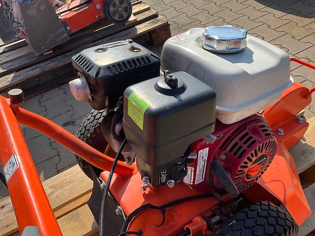 2019 dosko 200-orange-6h boomstronkhakselaar - afbeelding 12 van  13