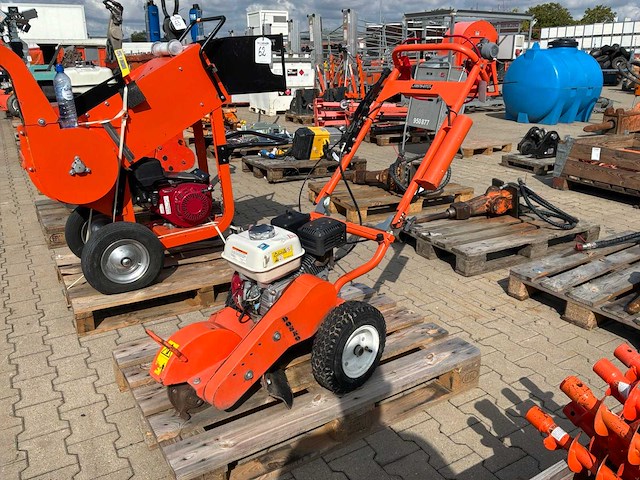 2019 dosko 200-orange-6h boomstronkhakselaar - afbeelding 1 van  14