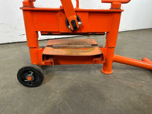 2019 european machinery group bs330 tegel-/klinkerknipper - 330mm - afbeelding 4 van  6